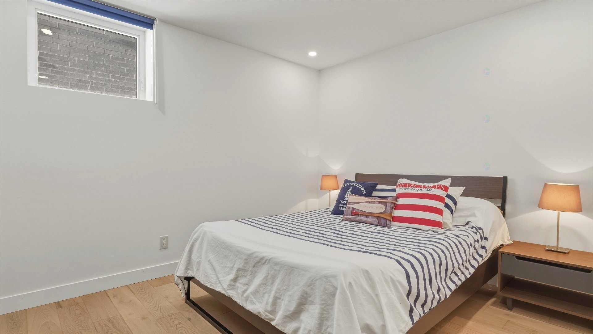 









363


Rue du Parcours

,
Varennes,




QC
J3X0E4

