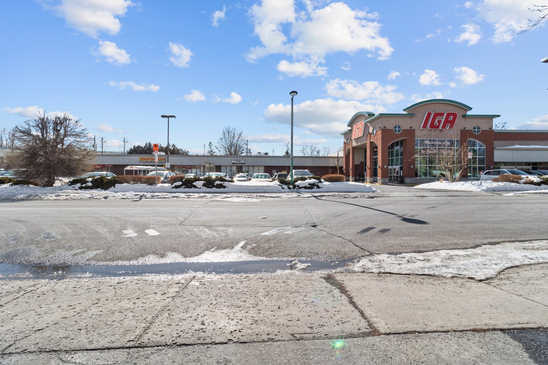 









11113


Rue Meighen

, 3,
Montréal (Pierrefonds-Roxboro),




QC
H8Y3H7

