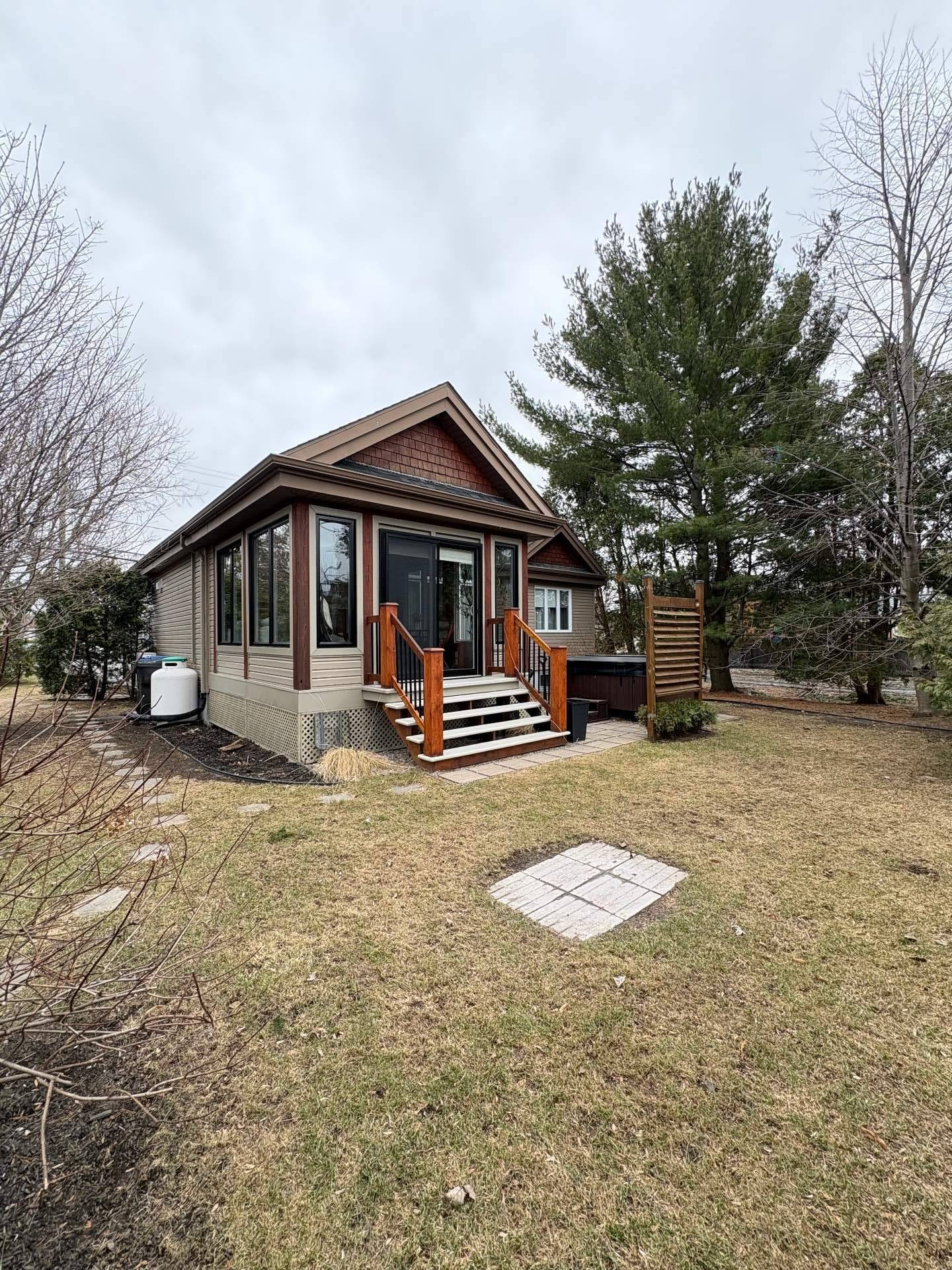 









301


Rue Baillargeon

,
Saint-Jean-sur-Richelieu,




QC
J2W2C9

