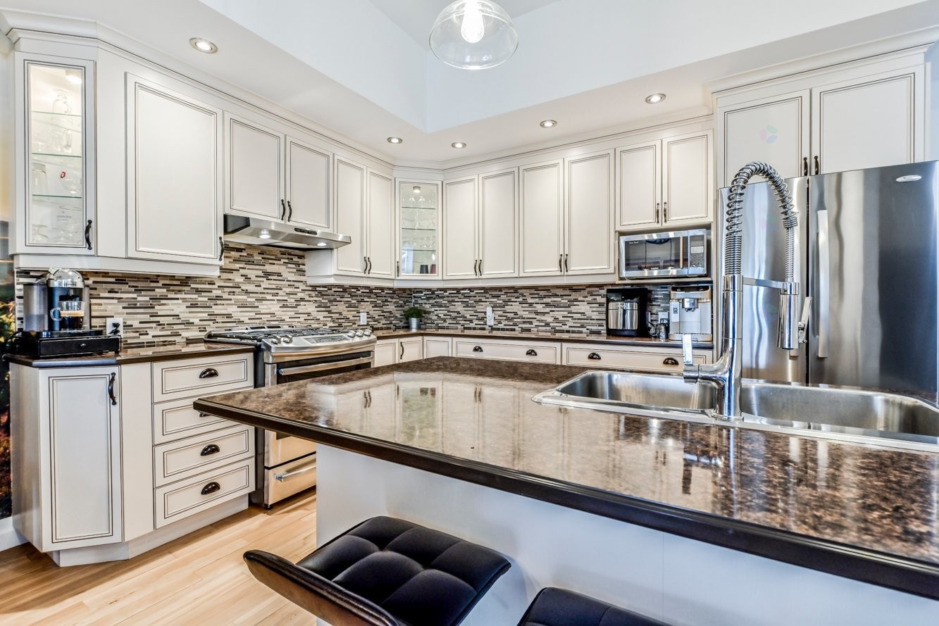 









301


Rue Baillargeon

,
Saint-Jean-sur-Richelieu,




QC
J2W2C9

