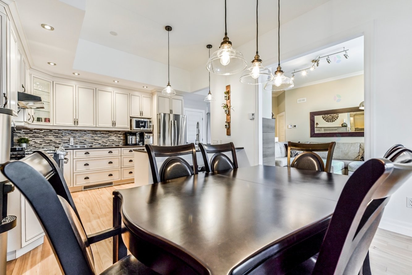 









301


Rue Baillargeon

,
Saint-Jean-sur-Richelieu,




QC
J2W2C9

