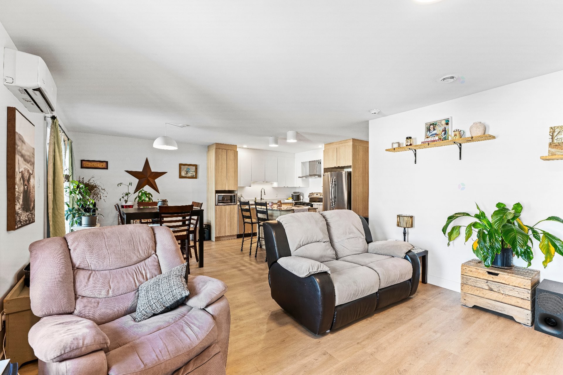 









365


Rue Adams E.

,
Richmond,




QC
J0B2H0

