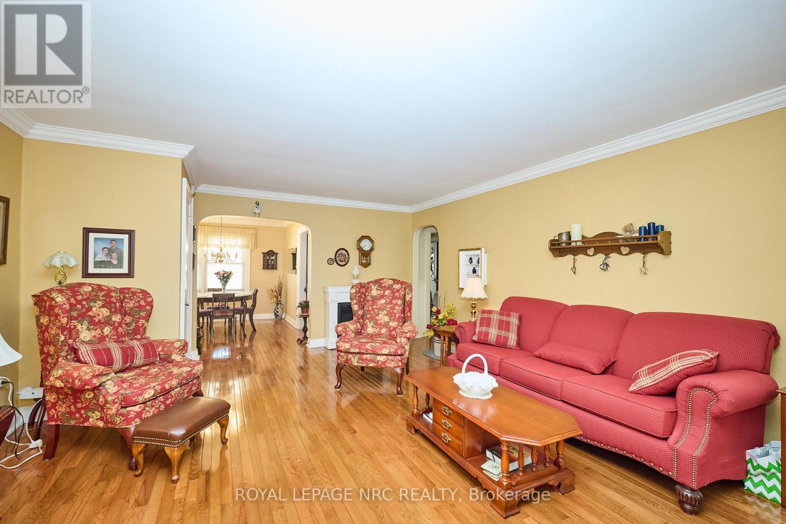 












4013 WELLAND STREET

,
Niagara Falls (Chippawa),




Ontario
L2G6J7

