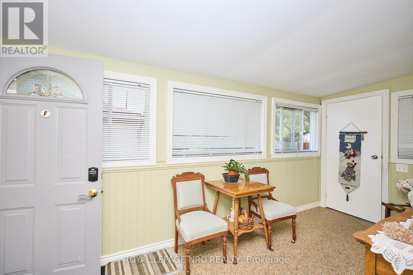 












4013 WELLAND STREET

,
Niagara Falls (Chippawa),




Ontario
L2G6J7

