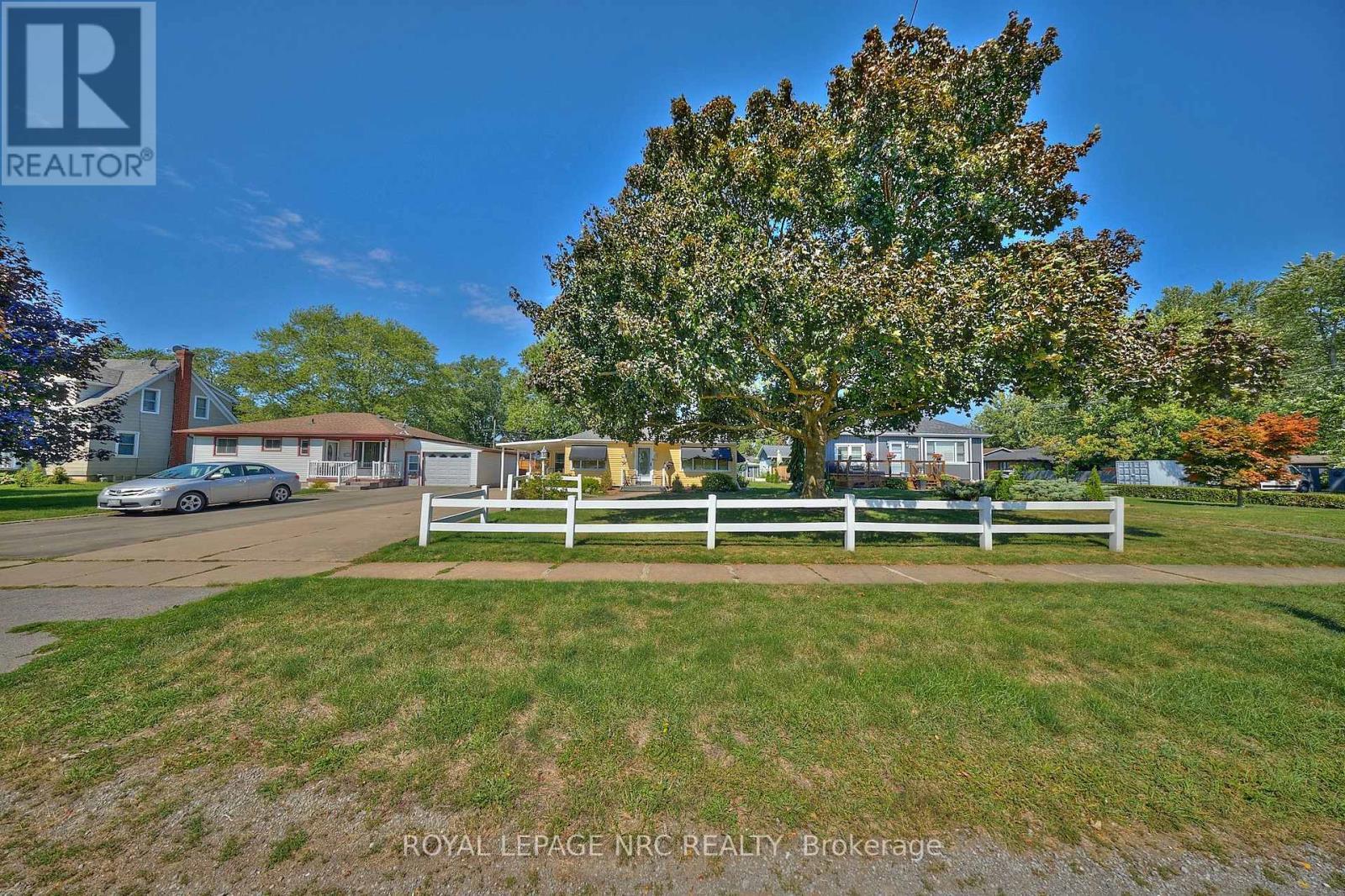 












4013 WELLAND STREET

,
Niagara Falls (Chippawa),




Ontario
L2G6J7

