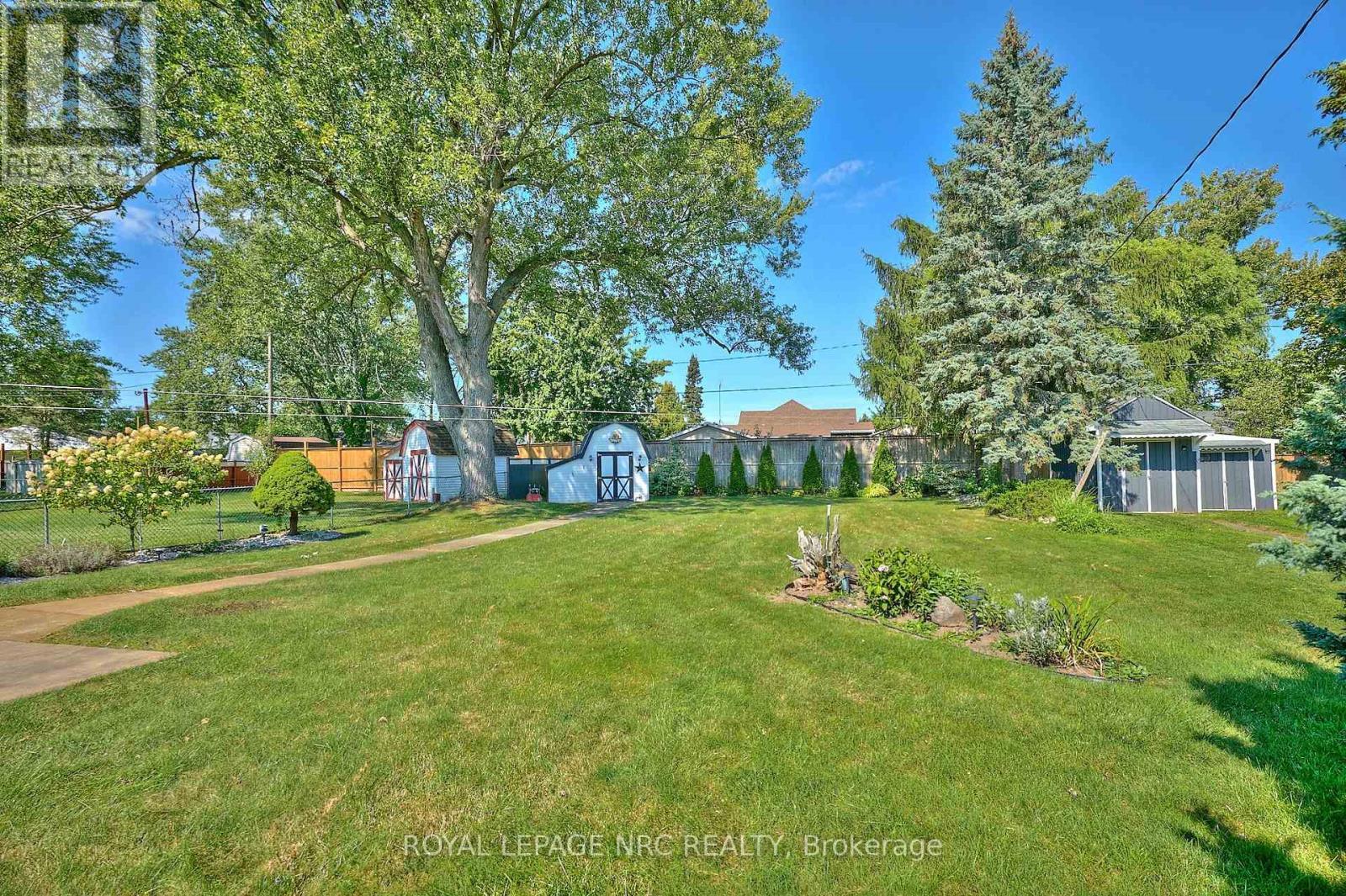 












4013 WELLAND STREET

,
Niagara Falls (Chippawa),




Ontario
L2G6J7

