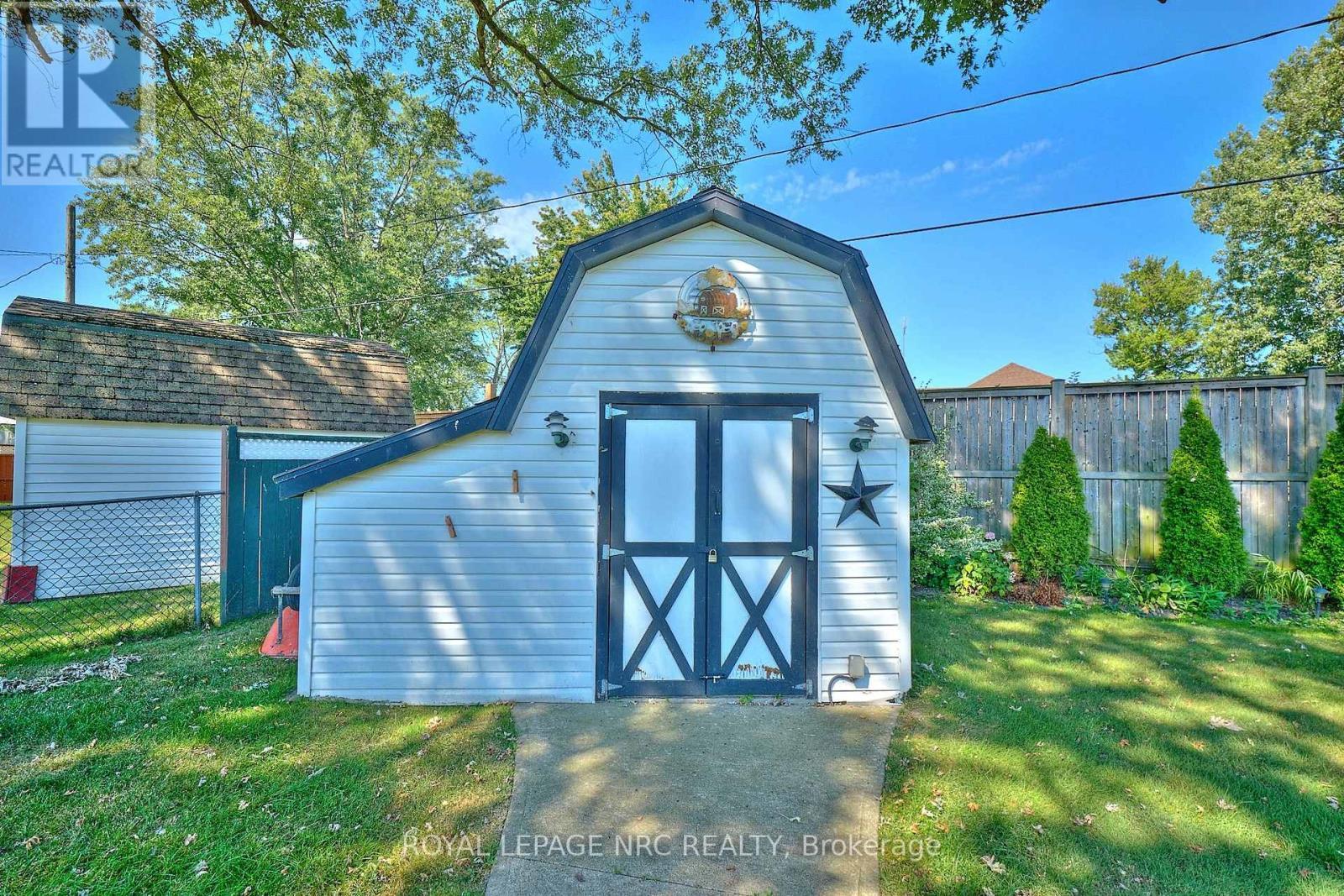 












4013 WELLAND STREET

,
Niagara Falls (Chippawa),




Ontario
L2G6J7

