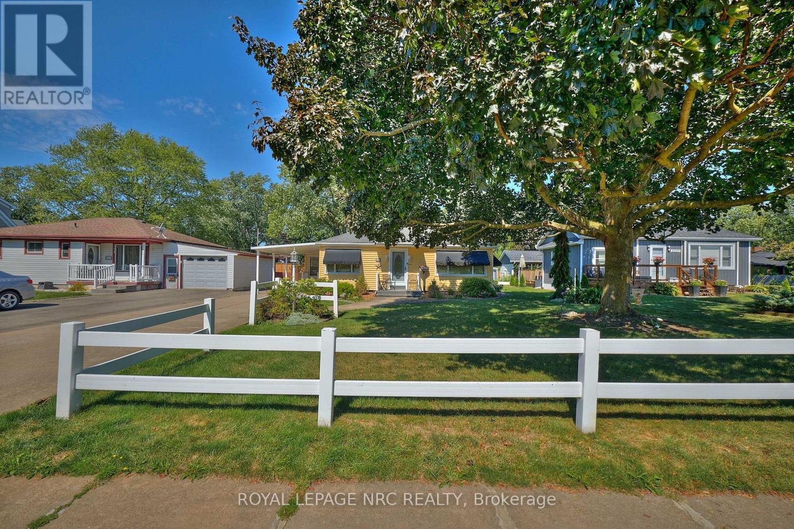 












4013 WELLAND STREET

,
Niagara Falls (Chippawa),




Ontario
L2G6J7

