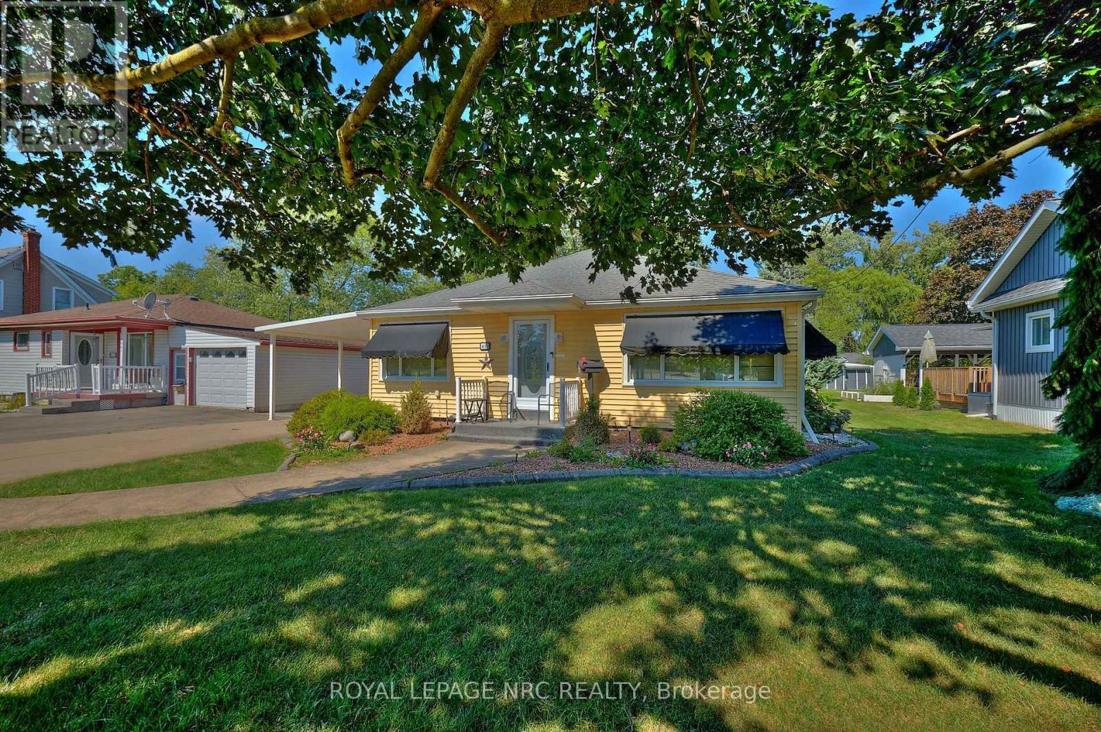 












4013 WELLAND STREET

,
Niagara Falls (Chippawa),




Ontario
L2G6J7

