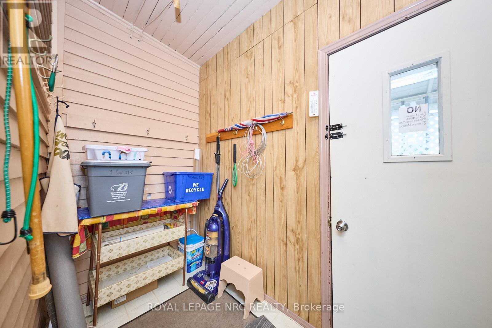 












9 PINE STREET S

,
Thorold (Thorold Downtown),




Ontario
L2V3L1

