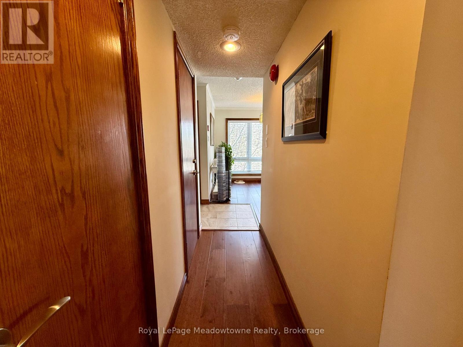 












301 - 34 DEERHURST GREENS ROAD

,
Huntsville (Chaffey),




Ontario
P1H1A9

