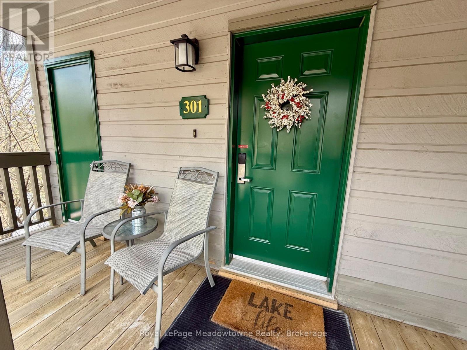 












301 - 34 DEERHURST GREENS ROAD

,
Huntsville (Chaffey),




Ontario
P1H1A9

