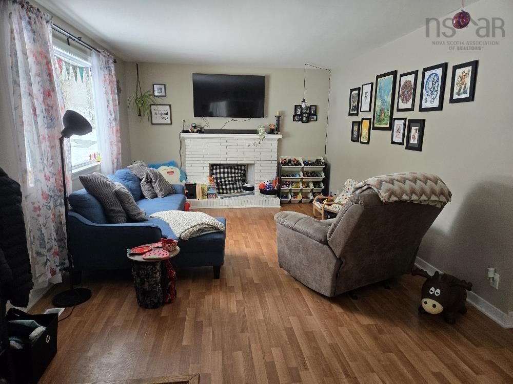 












95 Higgins St

,
Truro,




NS
B2N 2L6

