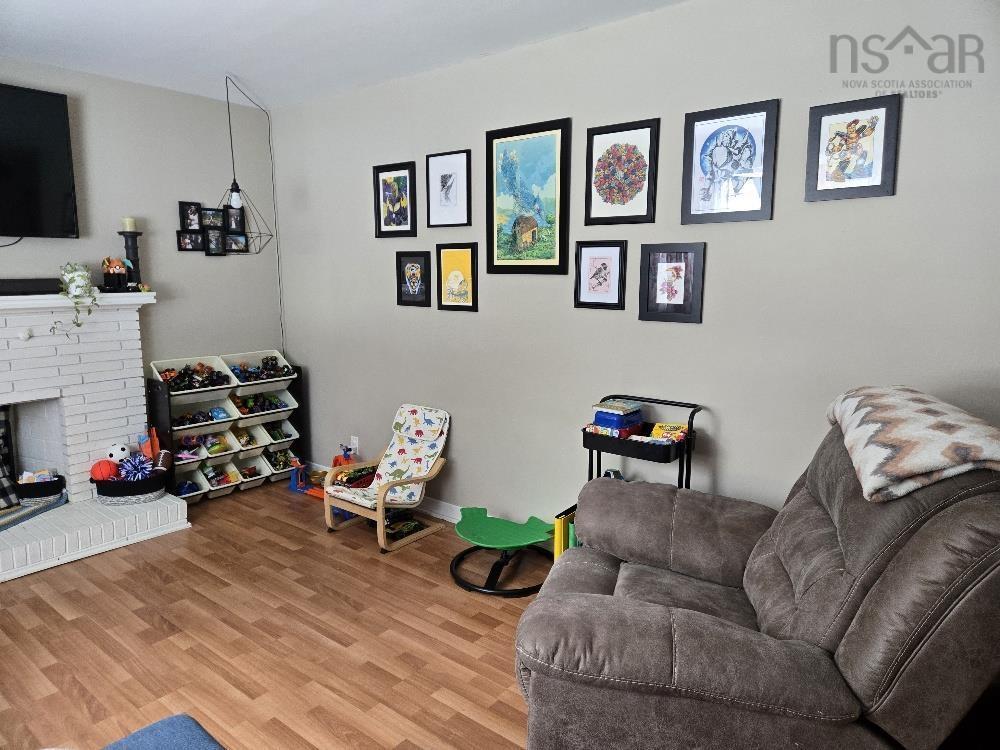 












95 Higgins St

,
Truro,




NS
B2N 2L6

