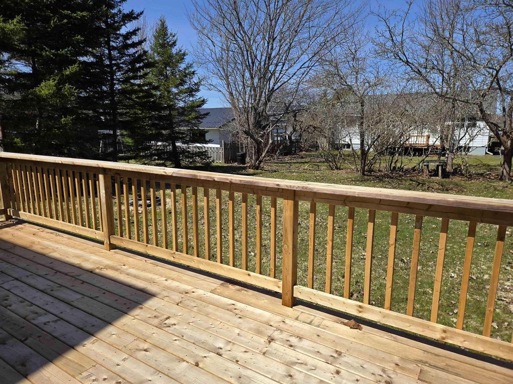 












95 Higgins St

,
Truro,




NS
B2N 2L6

