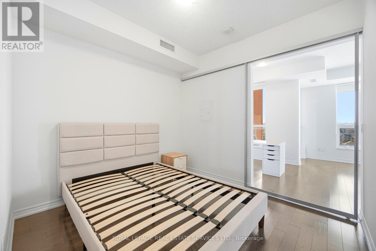 












602 - 23 GLEBE ROAD W

,
Toronto,




Ontario
M5P0A1

