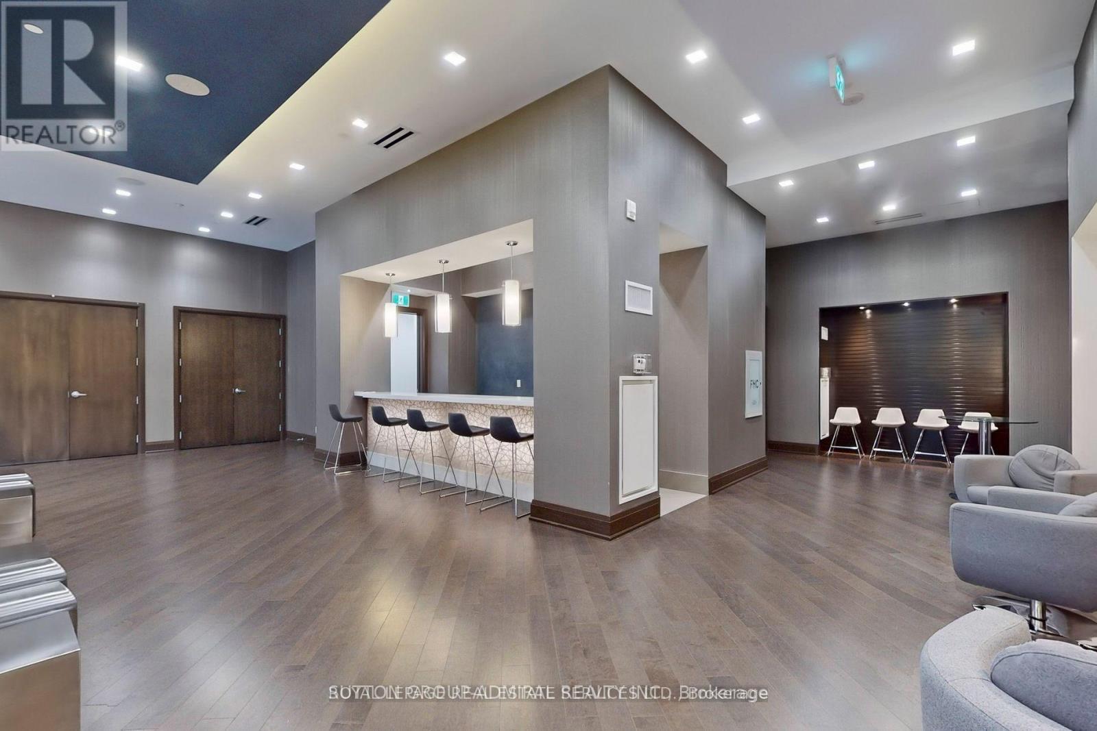 












602 - 23 GLEBE ROAD W

,
Toronto,




Ontario
M5P0A1

