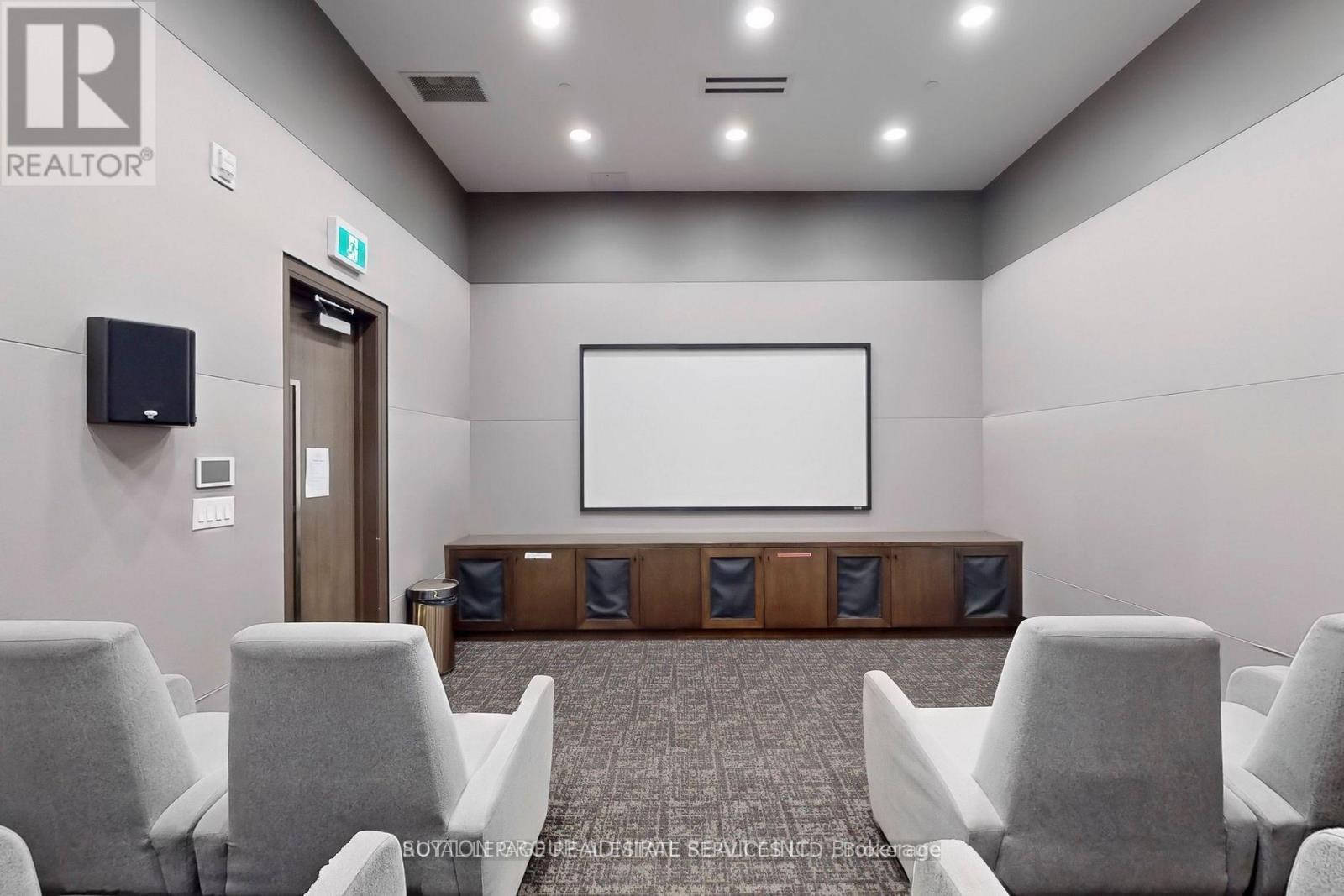 












602 - 23 GLEBE ROAD W

,
Toronto,




Ontario
M5P0A1

