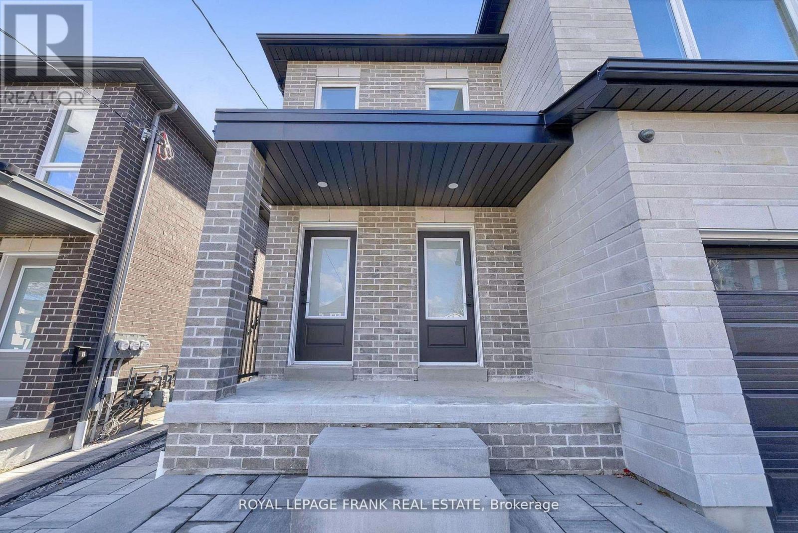 












327 ANDERSON AVENUE

,
Oshawa (McLaughlin),




Ontario
L1J2N8

