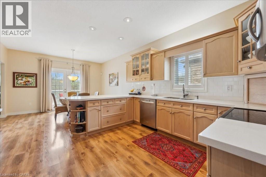 












23 MOUNT ROYAL Place

,
Cambridge,




Ontario
N1S5B1

