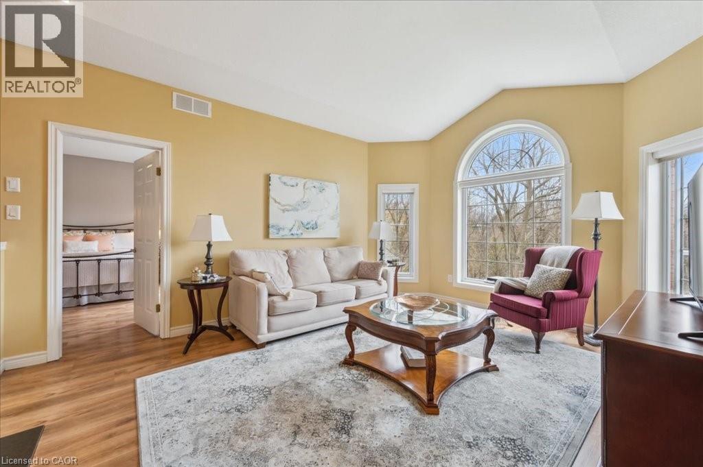 












23 MOUNT ROYAL Place

,
Cambridge,




Ontario
N1S5B1

