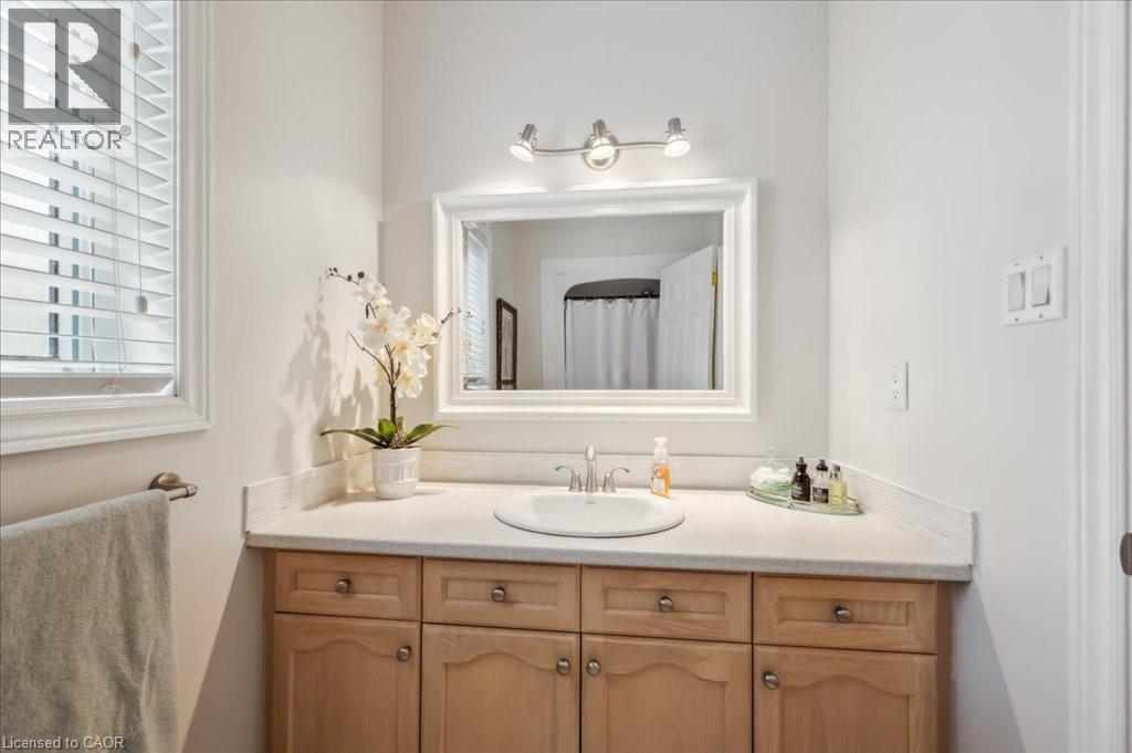 












23 MOUNT ROYAL Place

,
Cambridge,




Ontario
N1S5B1

