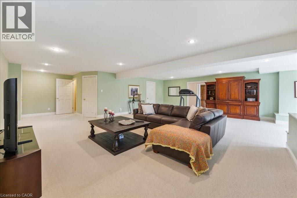 












23 MOUNT ROYAL Place

,
Cambridge,




Ontario
N1S5B1

