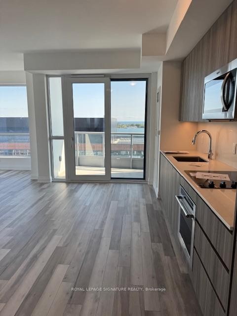 









15


Richardson

Street, 1713,
Toronto,




ON
M5A 0Y5

