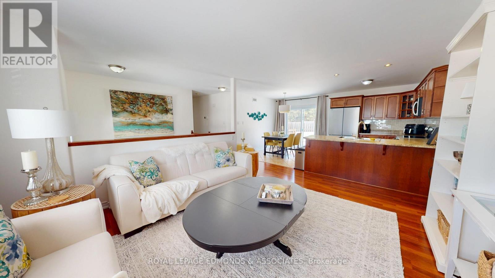 












2001 SANDSTONE CRESCENT

,
Petawawa,




Ontario
K8H0B2

