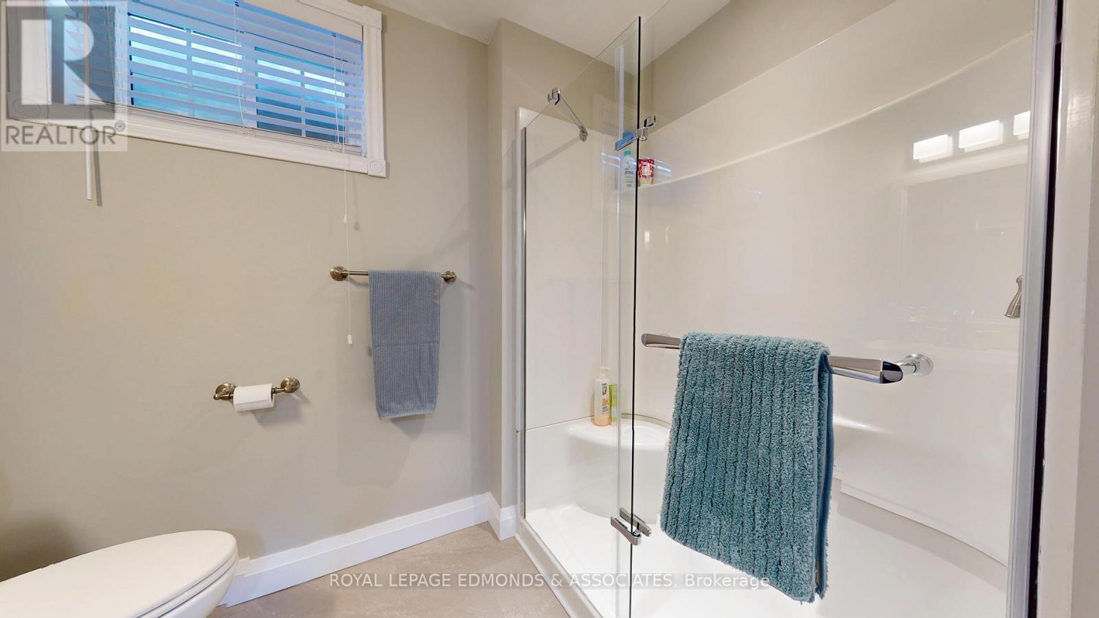 












2001 SANDSTONE CRESCENT

,
Petawawa,




Ontario
K8H0B2

