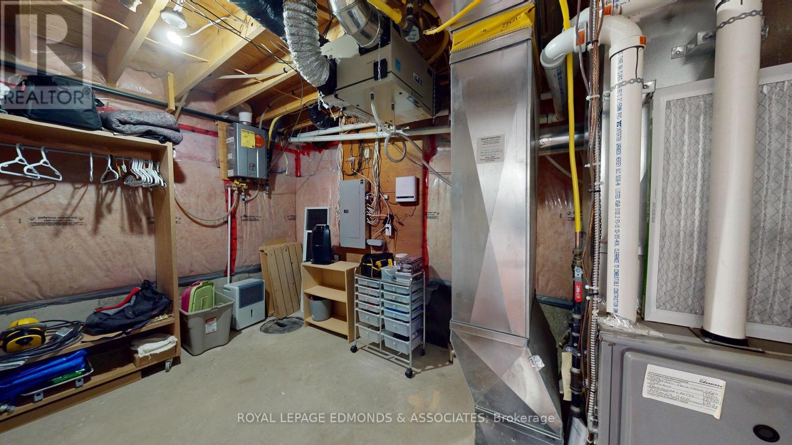 












2001 SANDSTONE CRESCENT

,
Petawawa,




Ontario
K8H0B2

