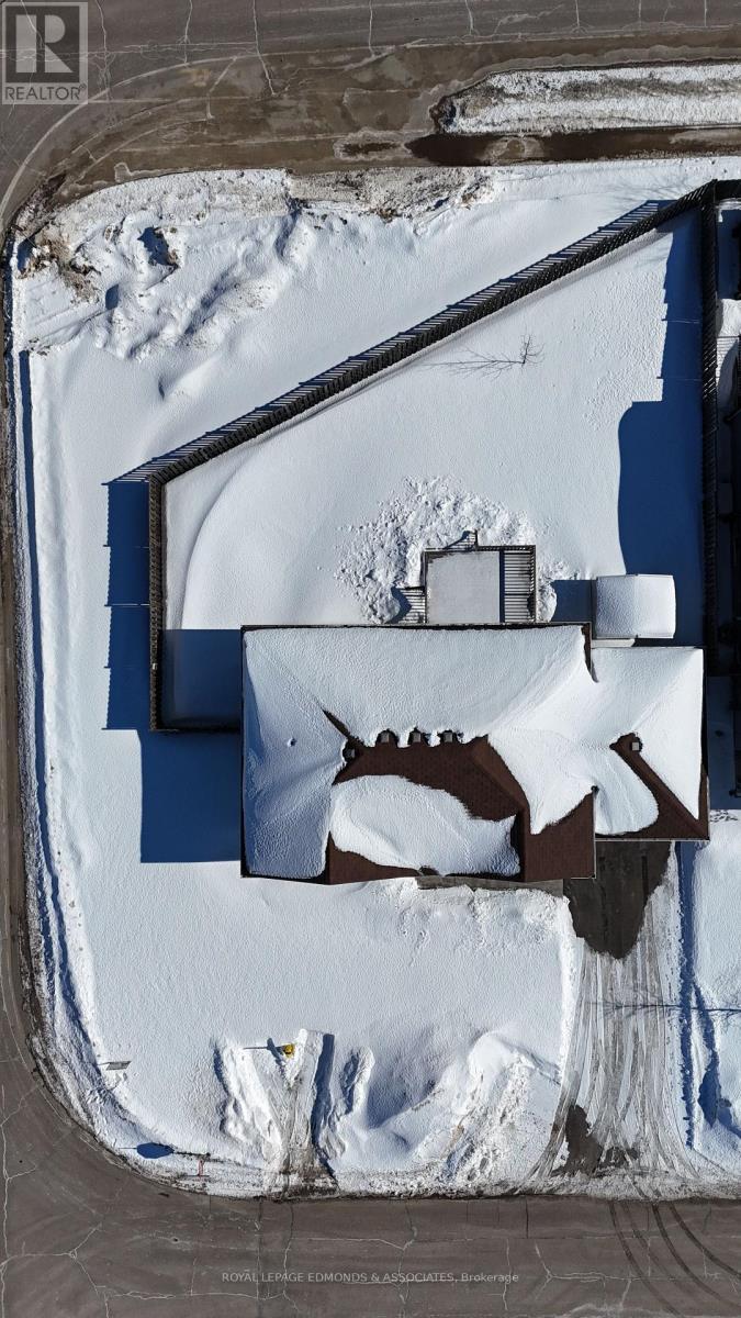 












2001 SANDSTONE CRESCENT

,
Petawawa,




Ontario
K8H0B2

