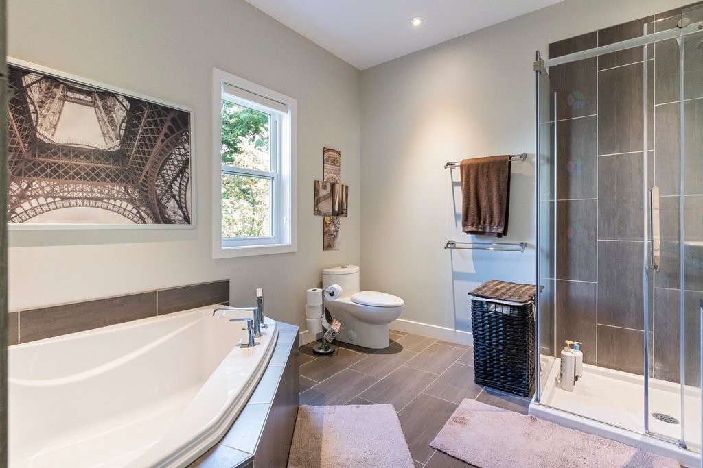 









24


Rue Hanson

,
Gatineau (Hull),




QC
J8Y3M5

