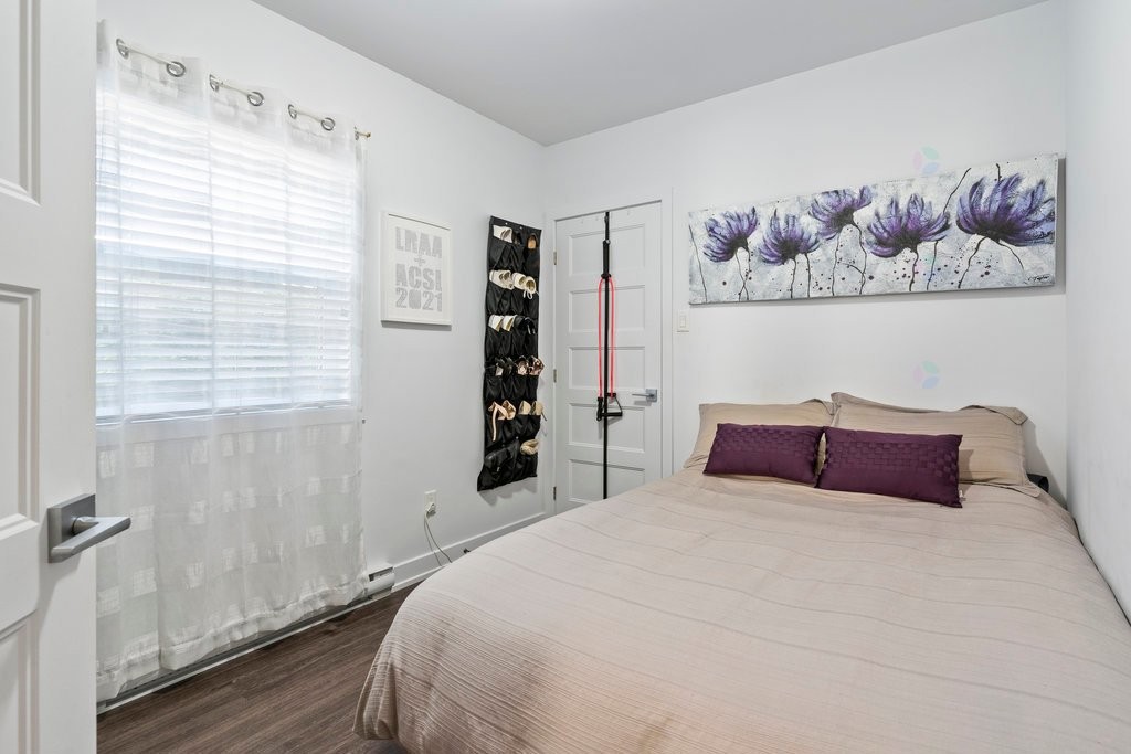 









24


Rue Hanson

,
Gatineau (Hull),




QC
J8Y3M5

