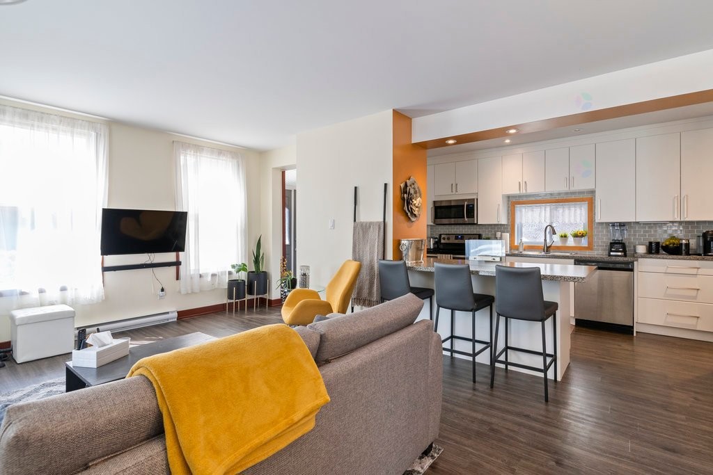 









24


Rue Hanson

,
Gatineau (Hull),




QC
J8Y3M5

