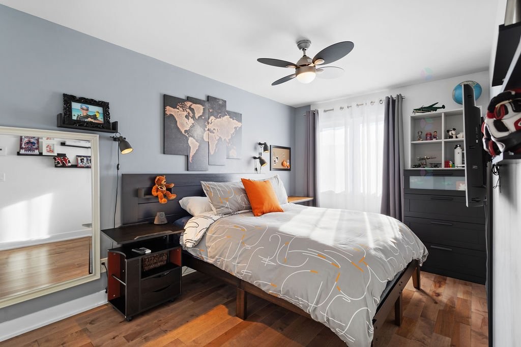 









1966


Rue Philippe-Dolbec

,
Laval (Sainte-Rose),




QC
H7L0J6

