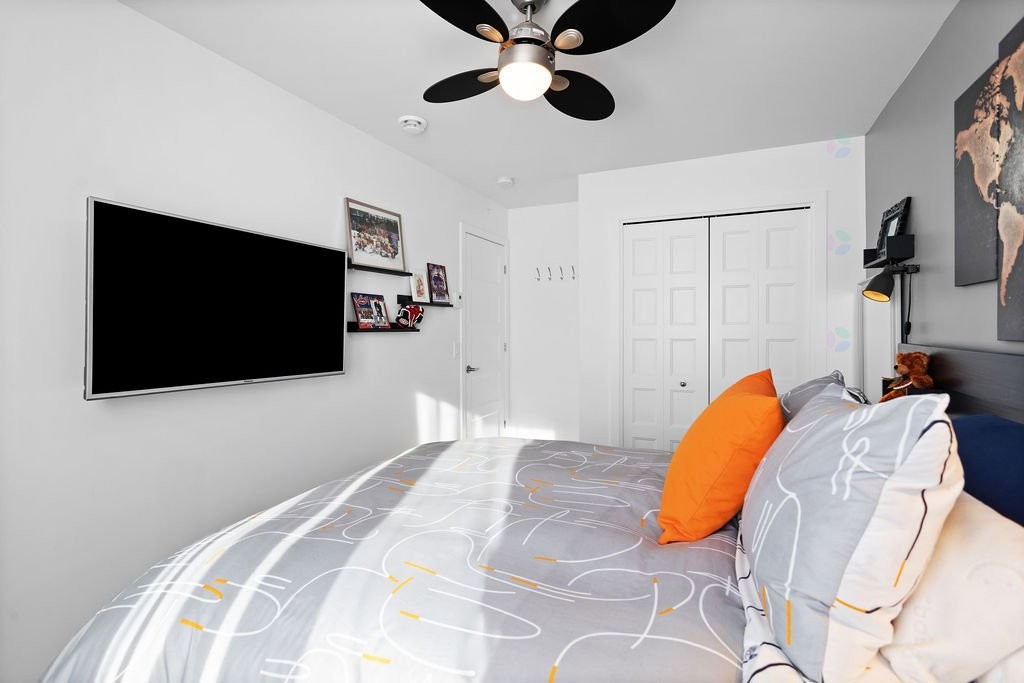 









1966


Rue Philippe-Dolbec

,
Laval (Sainte-Rose),




QC
H7L0J6

