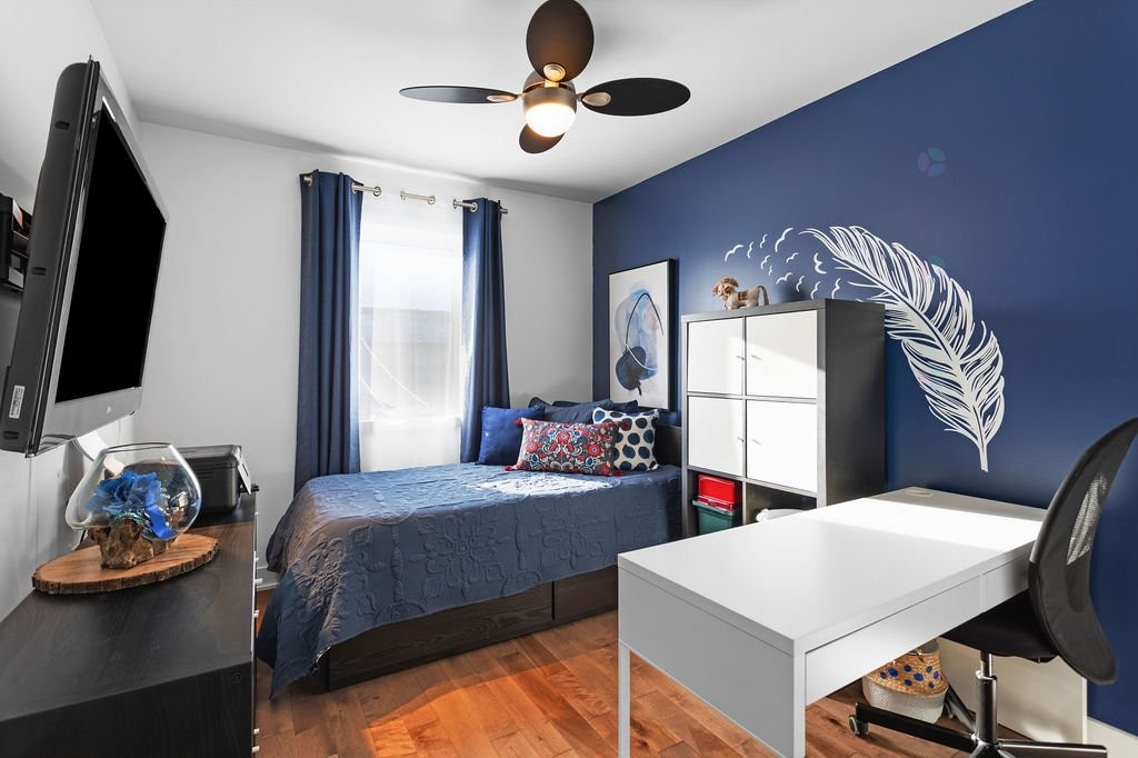 









1966


Rue Philippe-Dolbec

,
Laval (Sainte-Rose),




QC
H7L0J6

