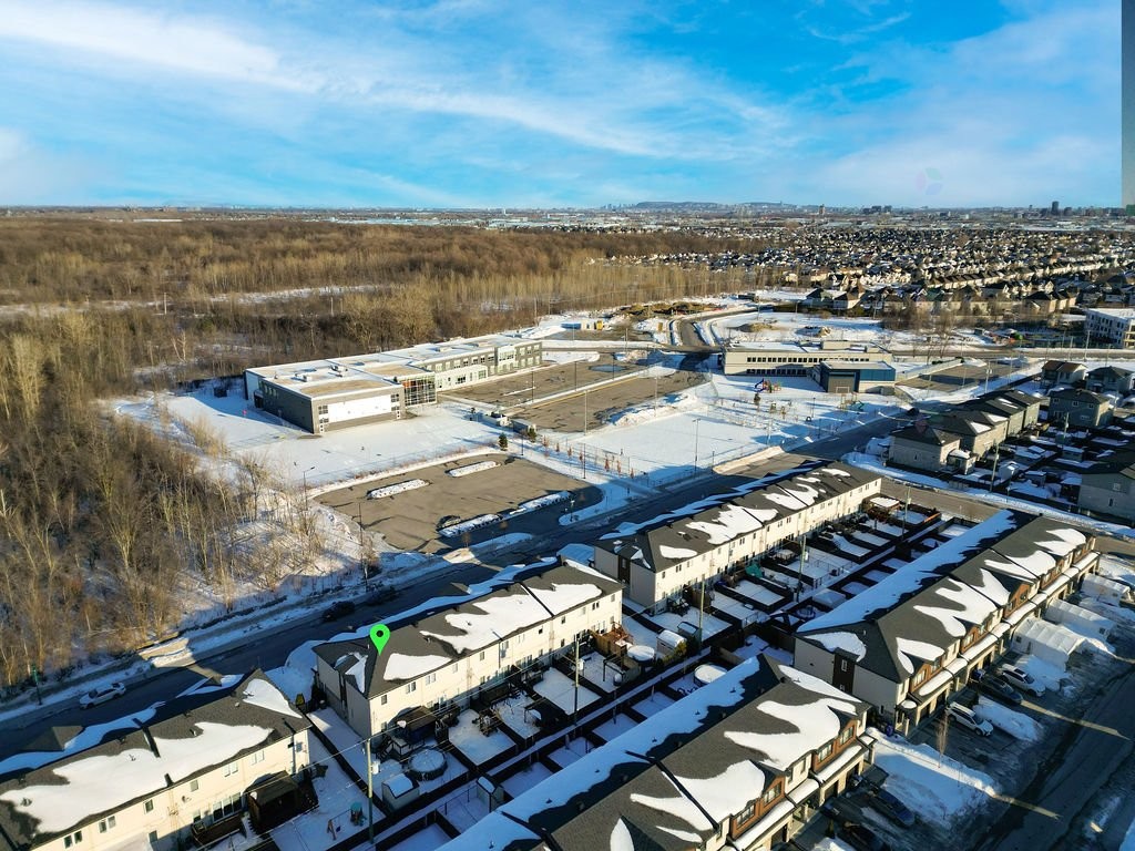 









1966


Rue Philippe-Dolbec

,
Laval (Sainte-Rose),




QC
H7L0J6

