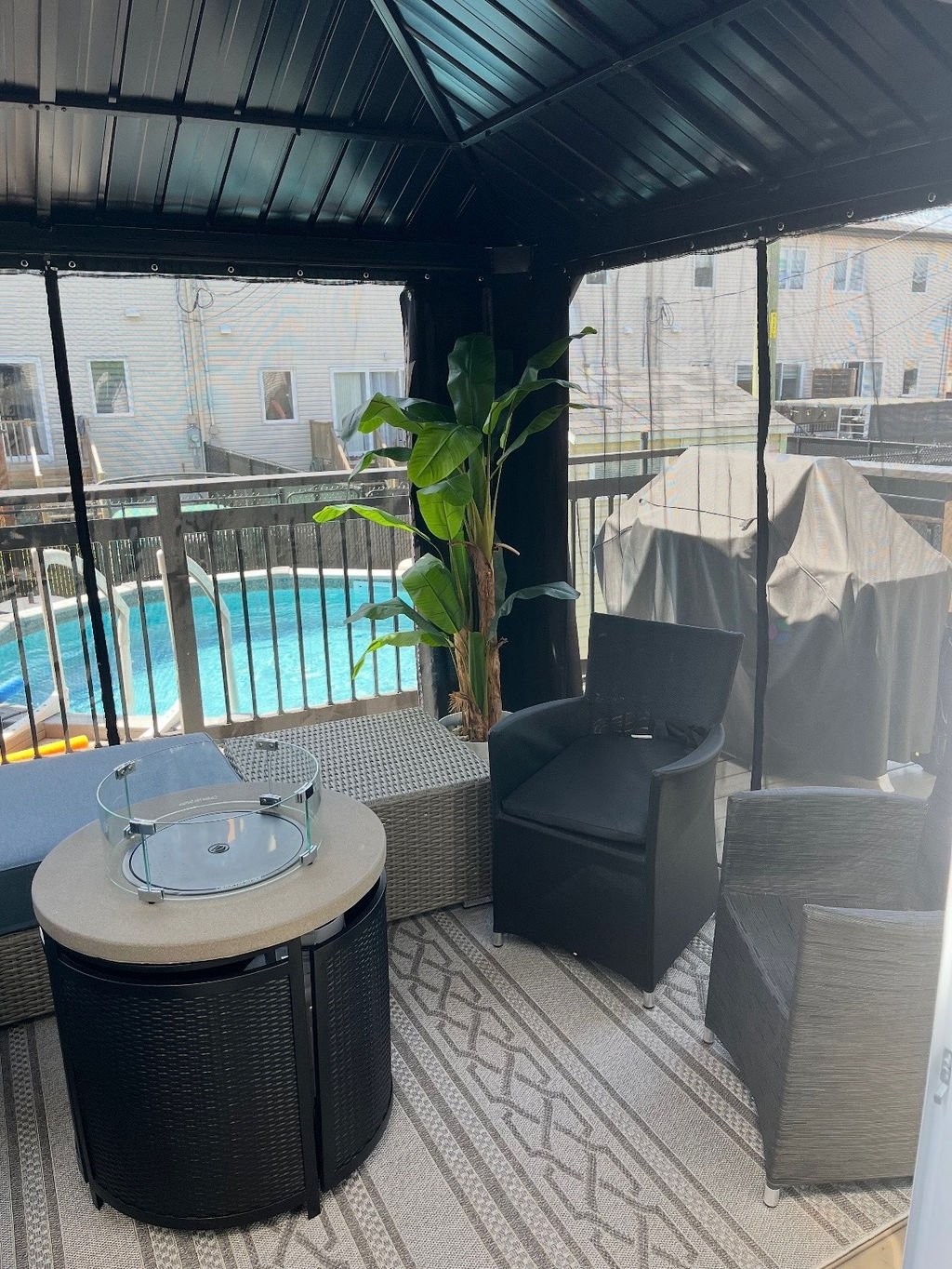 









1966


Rue Philippe-Dolbec

,
Laval (Sainte-Rose),




QC
H7L0J6

