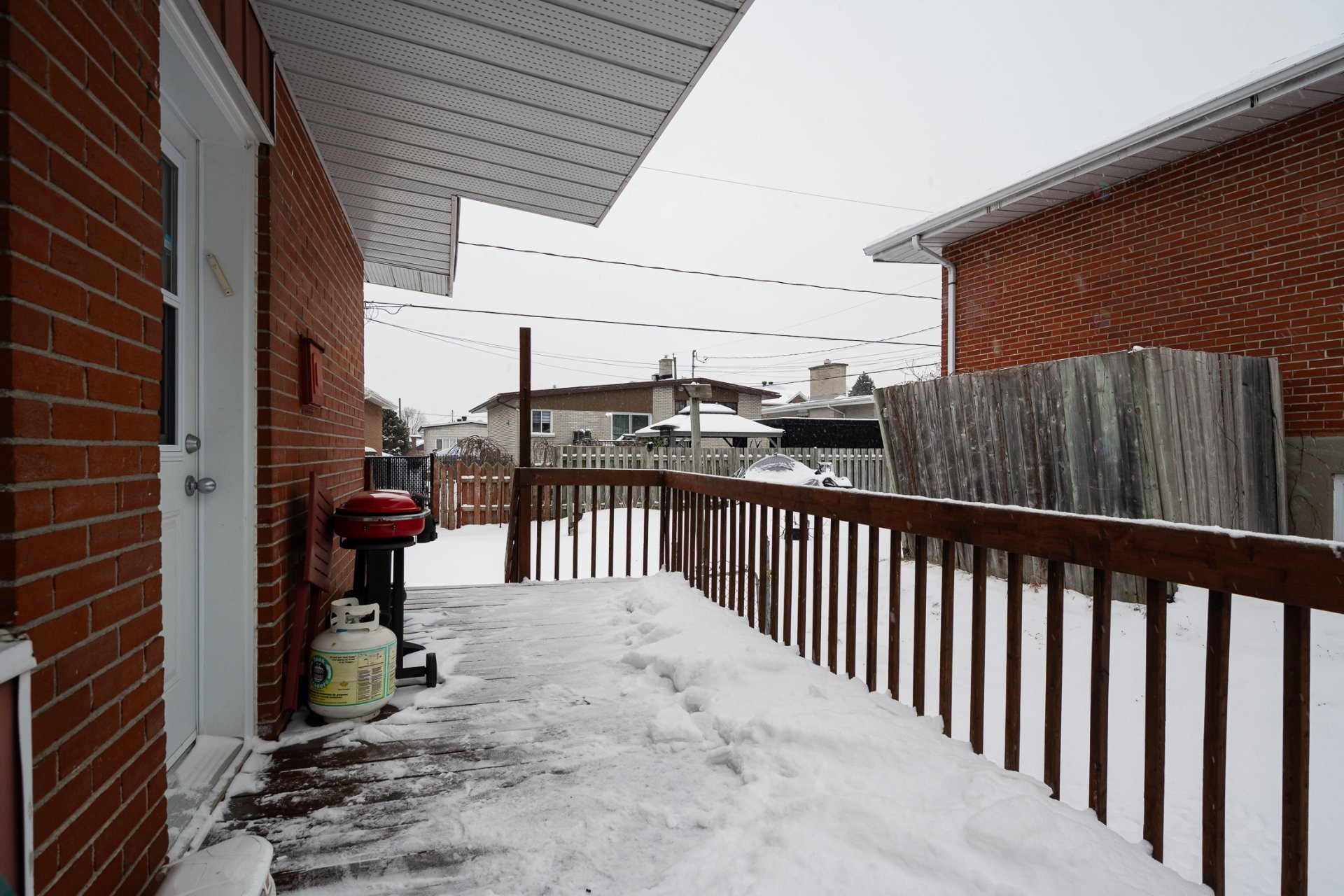 









1404


Boul. Élisabeth

,
Laval (Chomedey),




QC
H7W3J8

