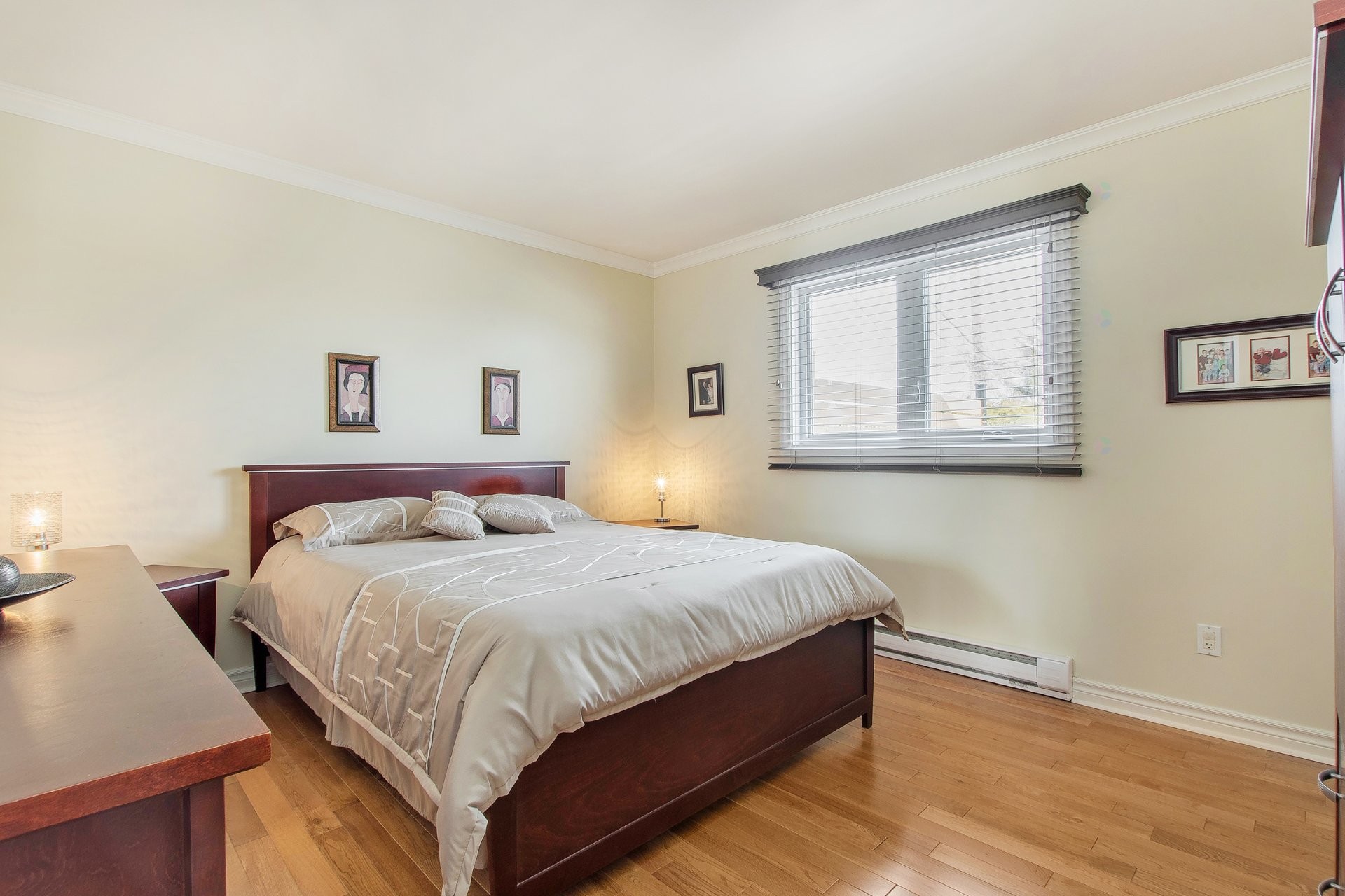 









425


Rue Perras

,
Laval (Auteuil),




QC
H7H2V1

