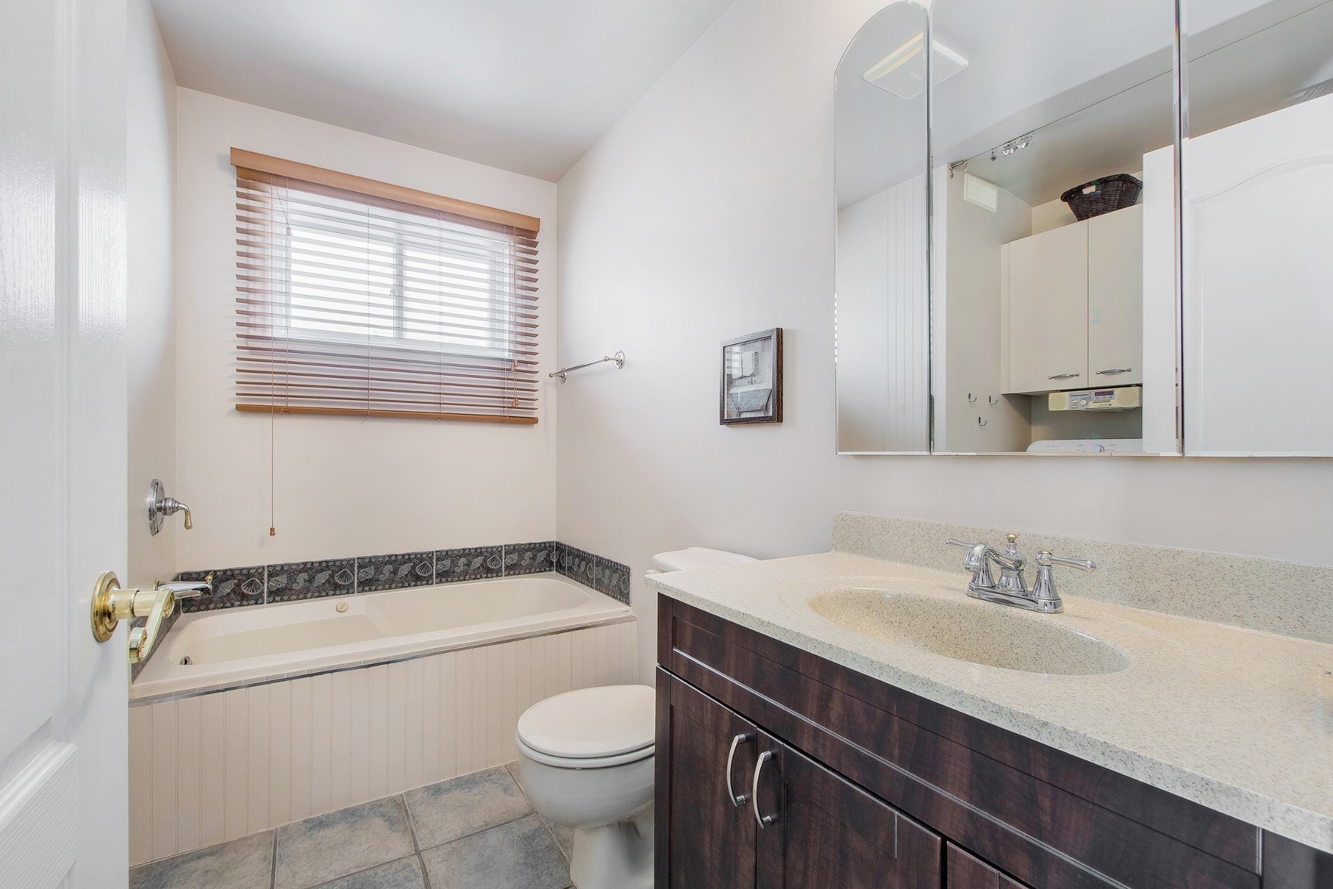 









425


Rue Perras

,
Laval (Auteuil),




QC
H7H2V1

