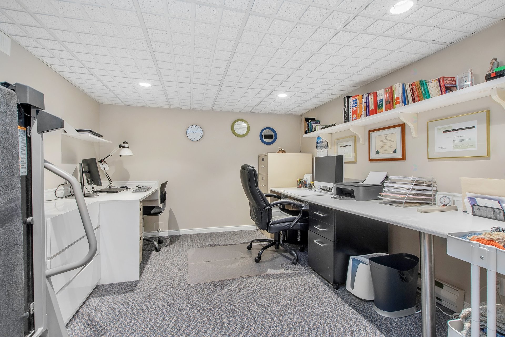 









425


Rue Perras

,
Laval (Auteuil),




QC
H7H2V1

