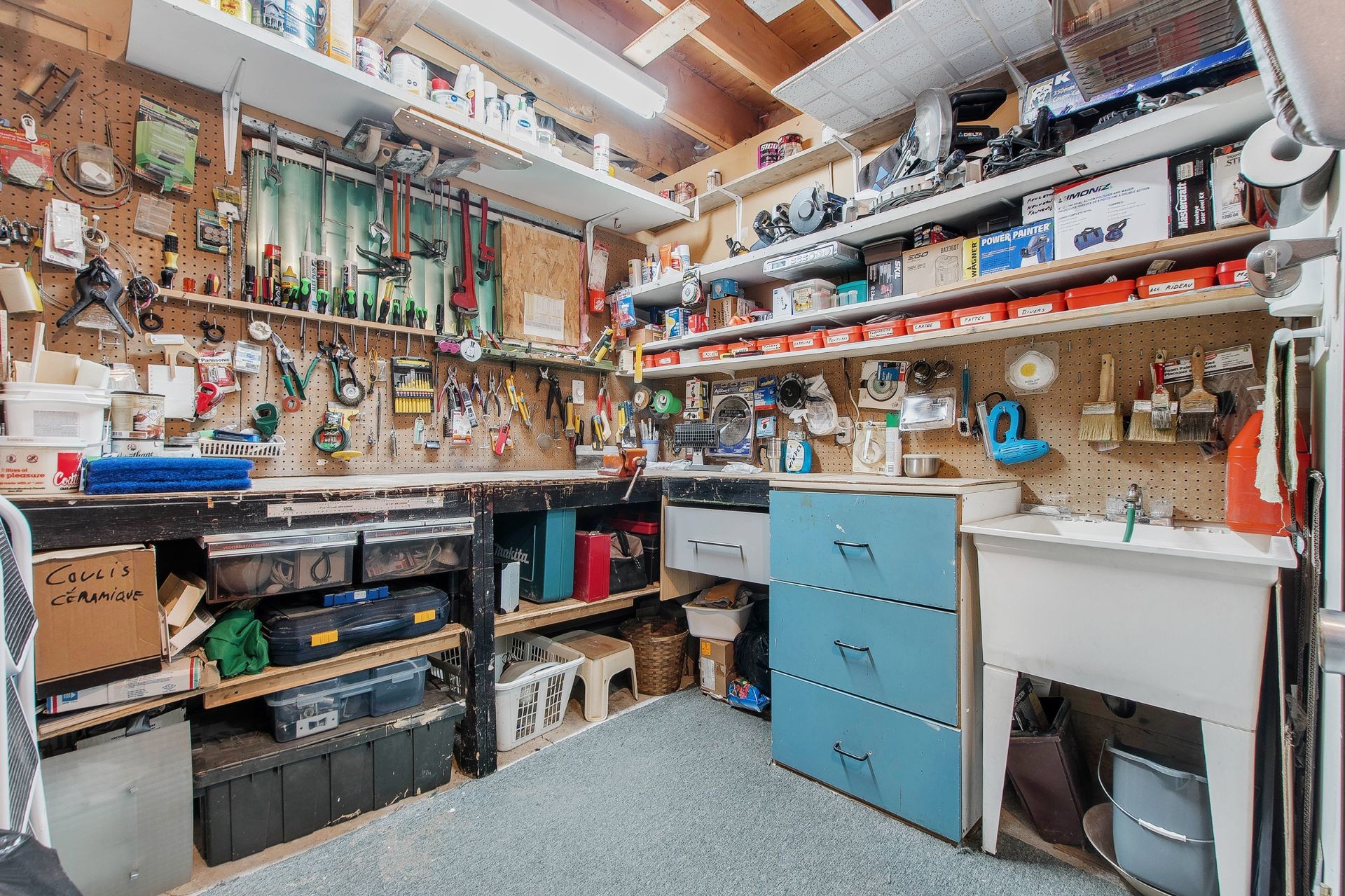 









425


Rue Perras

,
Laval (Auteuil),




QC
H7H2V1

