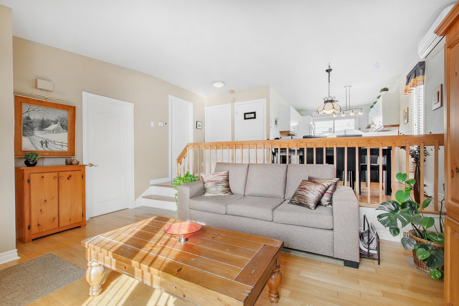 









425


Rue Perras

,
Laval (Auteuil),




QC
H7H2V1

