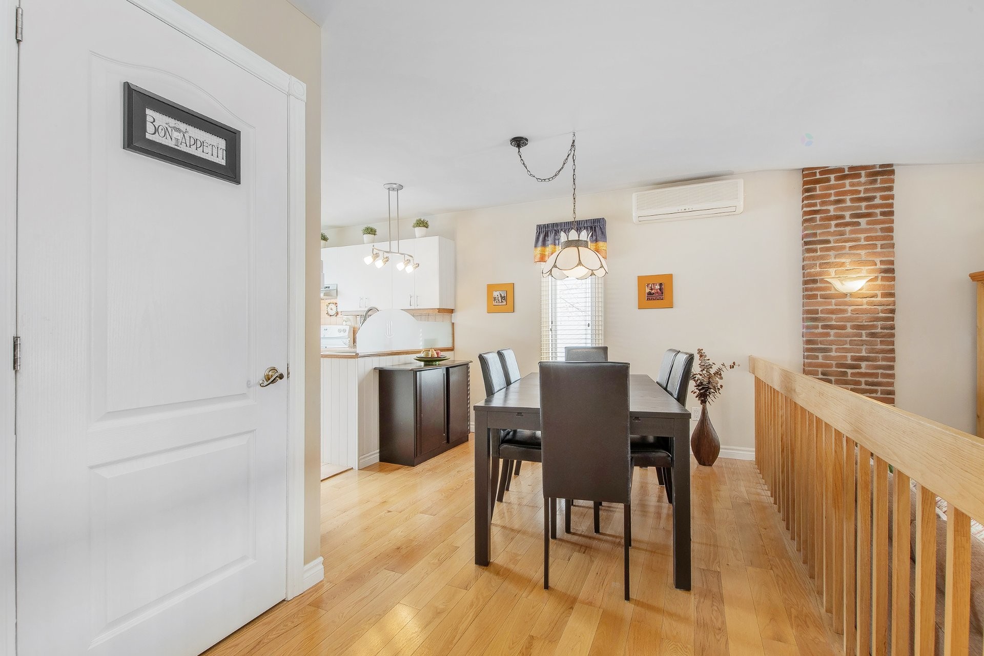 









425


Rue Perras

,
Laval (Auteuil),




QC
H7H2V1

