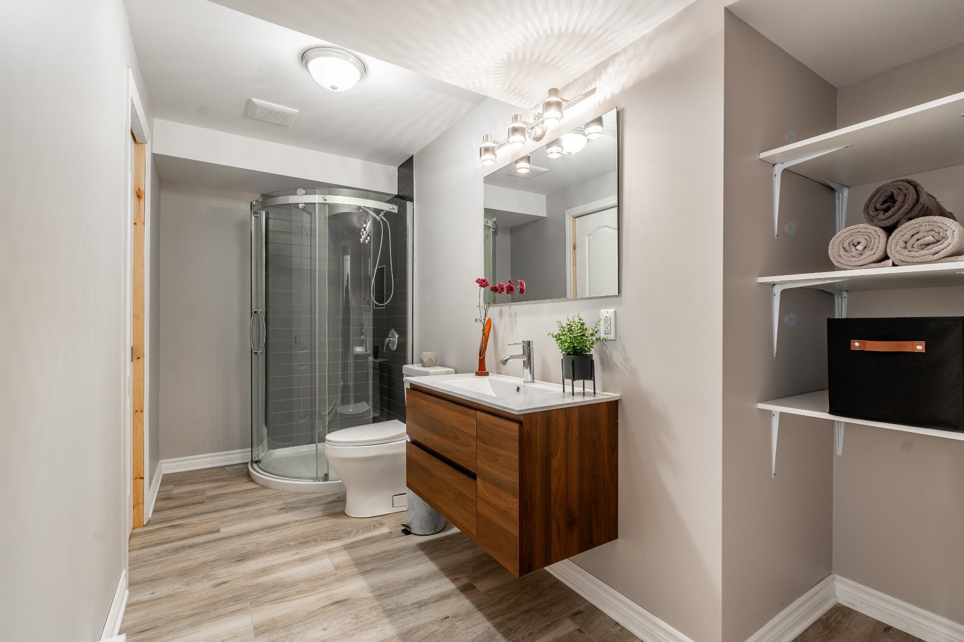 









1324


Rue du Hameau

,
Sainte-Julienne,




QC
J0K2T0

