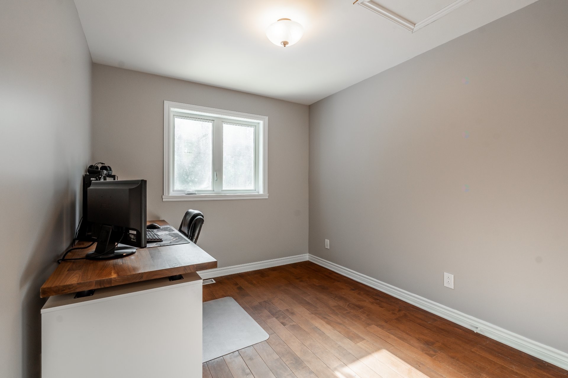 









1324


Rue du Hameau

,
Sainte-Julienne,




QC
J0K2T0

