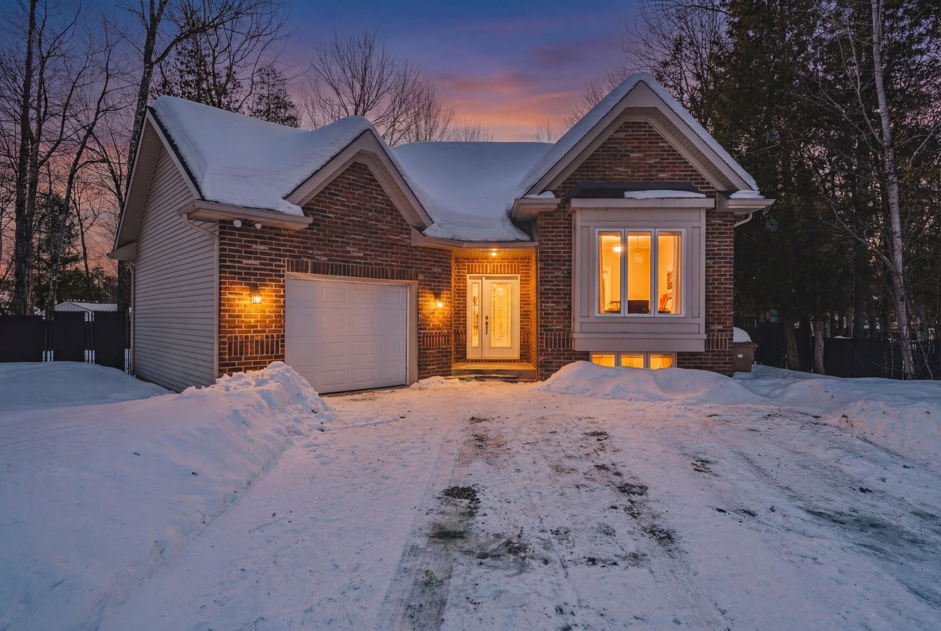 









1324


Rue du Hameau

,
Sainte-Julienne,




QC
J0K2T0

